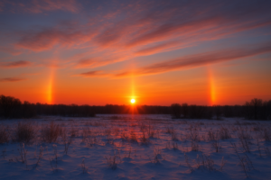 Angel Lights on the Horizon – Tiny Messages Hidden in Winter Sunsets